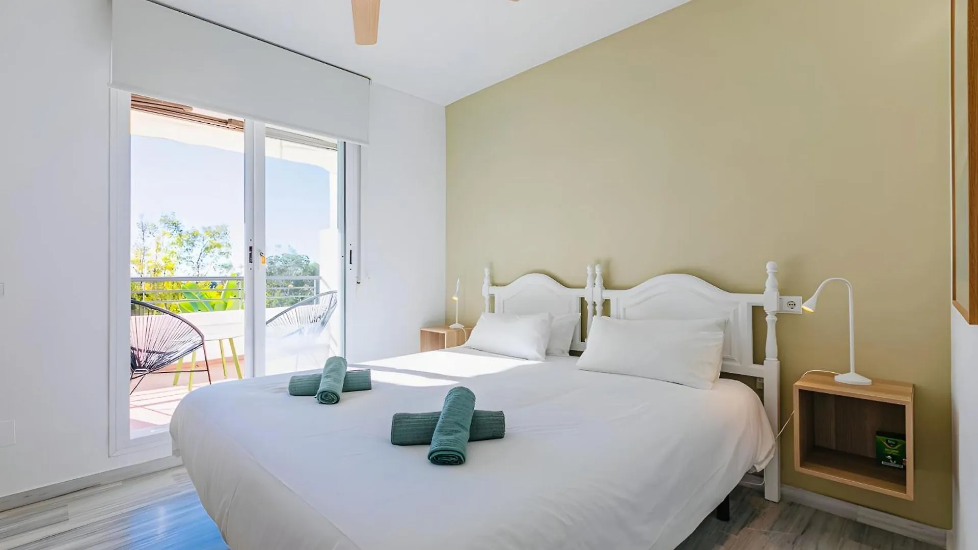 Vivi Homes - El Lago Marbella