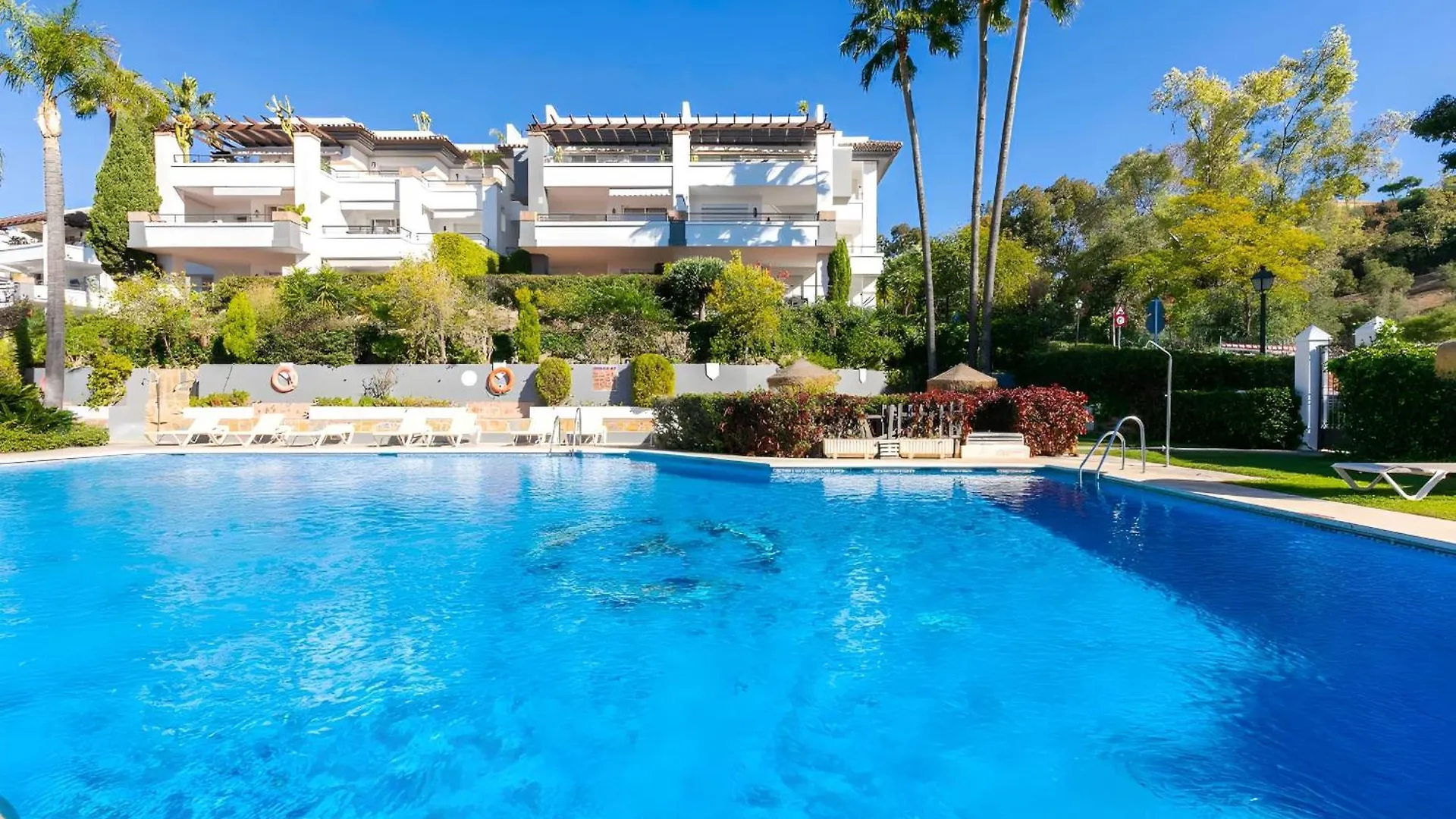 Vivi Homes - El Lago Marbella